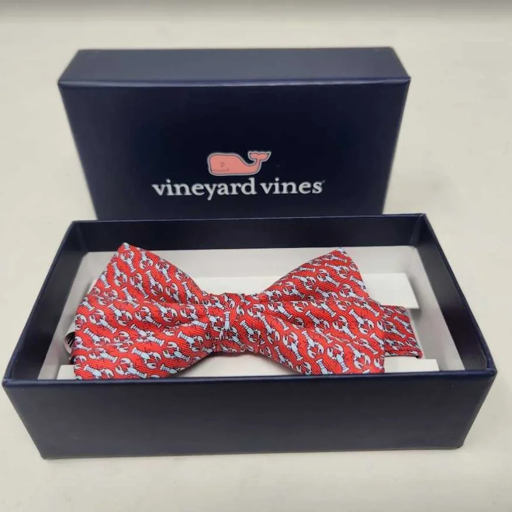 New boys Vineyard Vines classic lobsters red bow tie